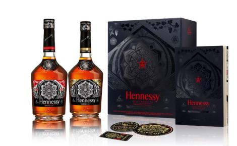 Hennessy V S Deluxe Sets