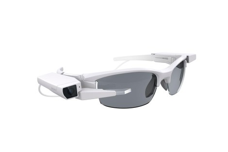 sony-smarteyeglass-attach-1500x1000